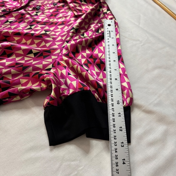 Lane Bryant Women's Geometric 1/2‎ Button V-Neck Short Sleeve Blouse Size 18/20 - Picture 8 of 11